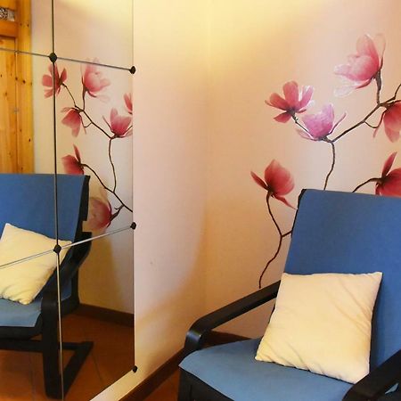 Appartamento Cozy Garden Retrait Varenna Esterno foto